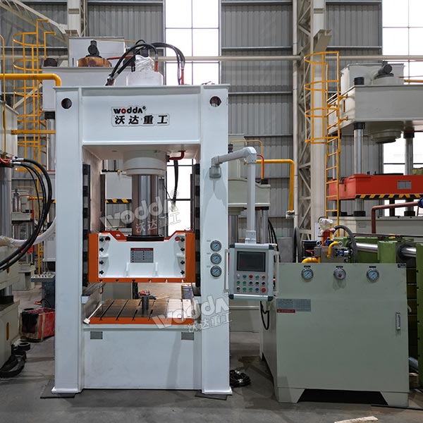 315噸框架式液壓機(jī)：穩(wěn)定高效，助力企業(yè)降本增效